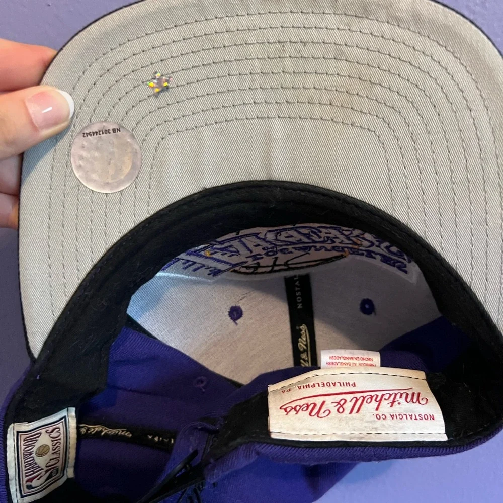 Hat - Picture 2 of 4